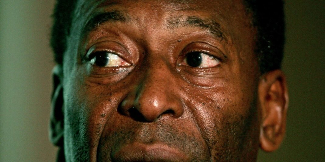 2022-12-29t185828z_1860319469_rc246n6muvbu_rtrmadp_3_soccer-pele.jpg