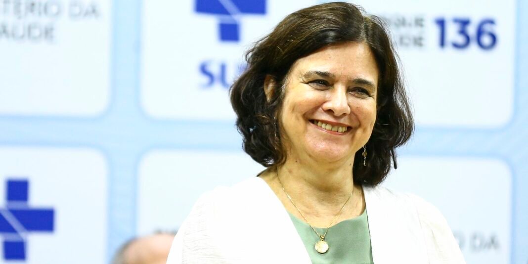 posse-nisia-trindade_mcamgo_abr_020120231818-6.jpg