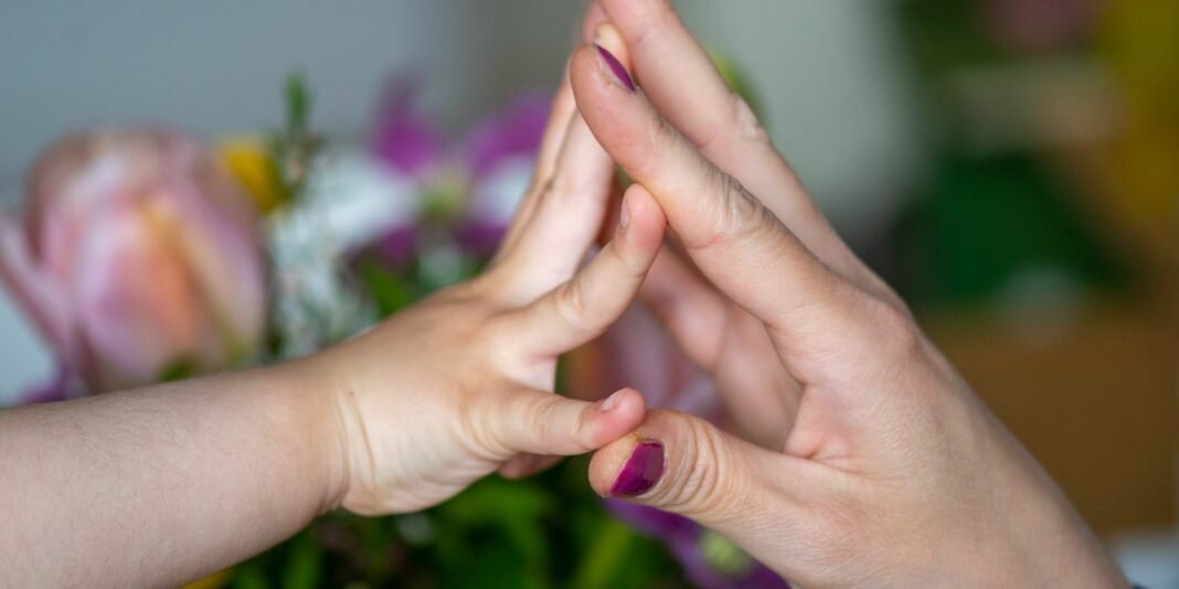 2021-05-09t030639z_1620529460_dpaf210509x99x524785_rtrfipp_4_education-family-society-science-customs-holidays-mothersday-children.jpg