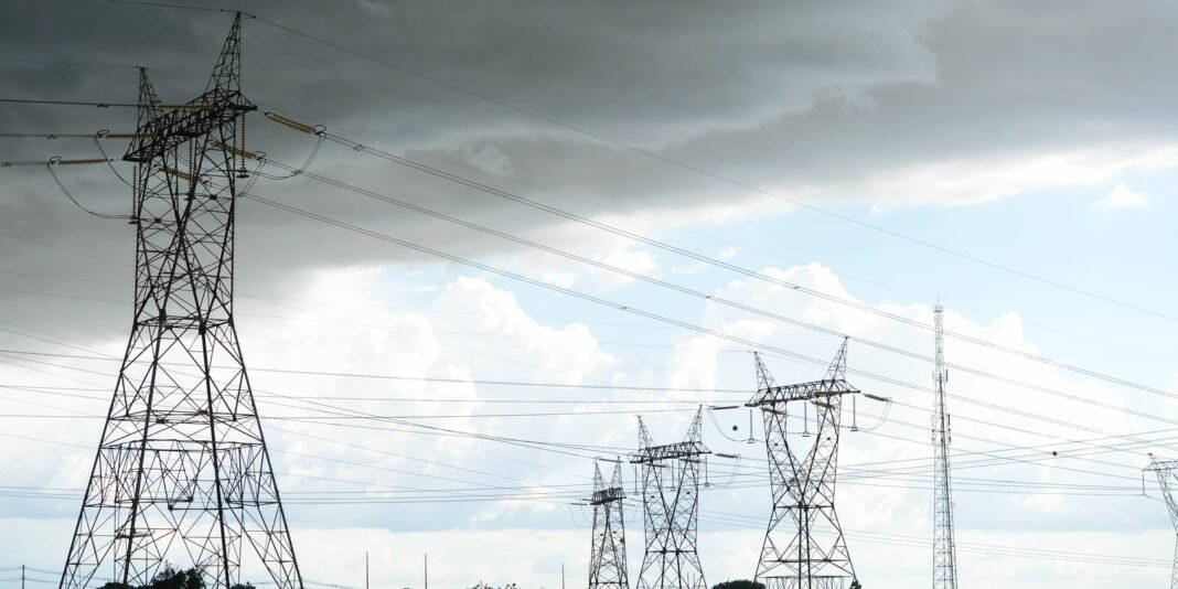 946195-energia_linha20de20transmissC3A3o-15.jpg