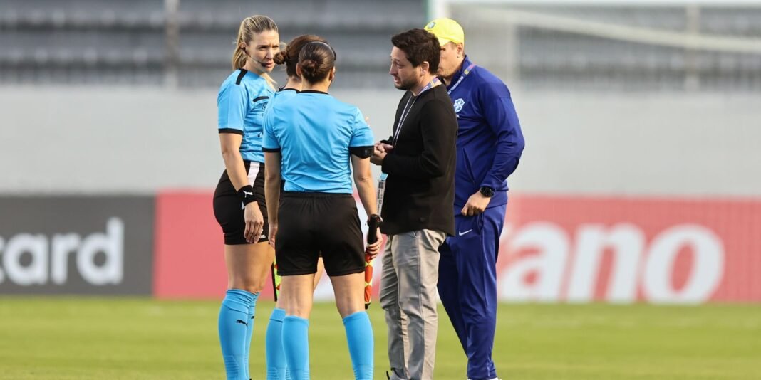 arthur_elias_arbitragem_copa_america_fem_2025.jpg