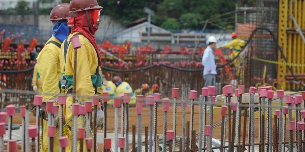 construcao_civil_obras_canteiro_de_obras_construcao_trabalhadores190220142529_0.jpg